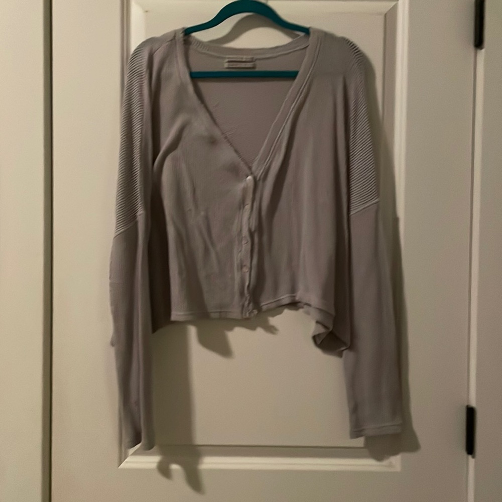 URBAN OUTFITTERS- cropped long sleeve thermal
